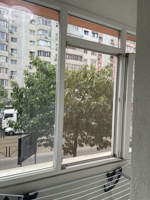 Vand apartament 2 camere cal Mosilor/str Mihai Eminescu - Mai multe
