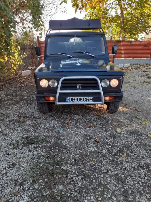 Vând ARO Camioneta