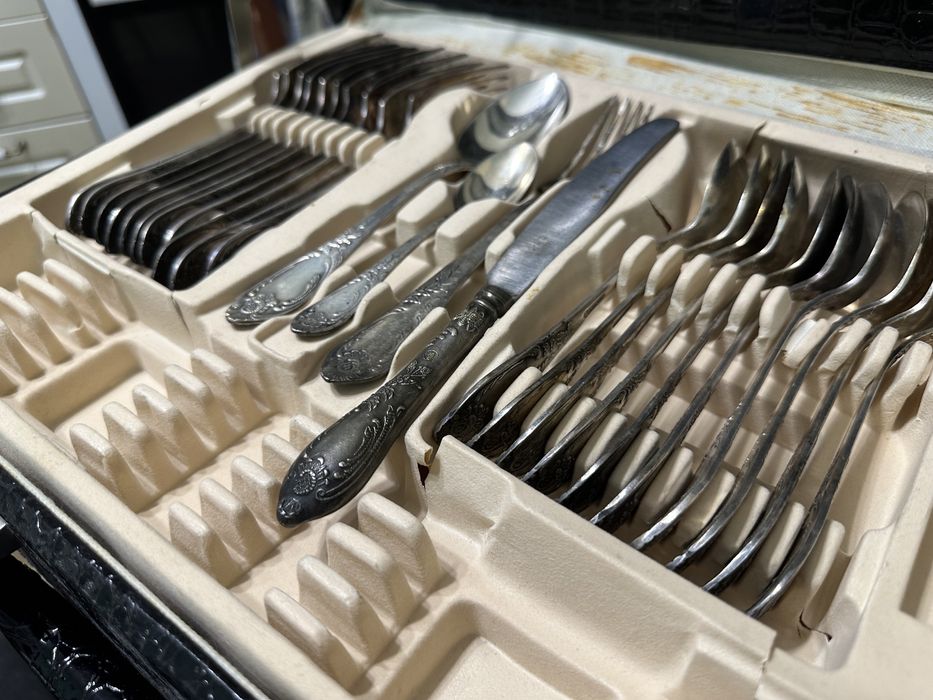 Мельхиор , столовые приборы 25 шт