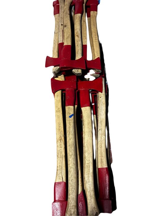 Кочерга, топор, лом, лом-гвоздодер