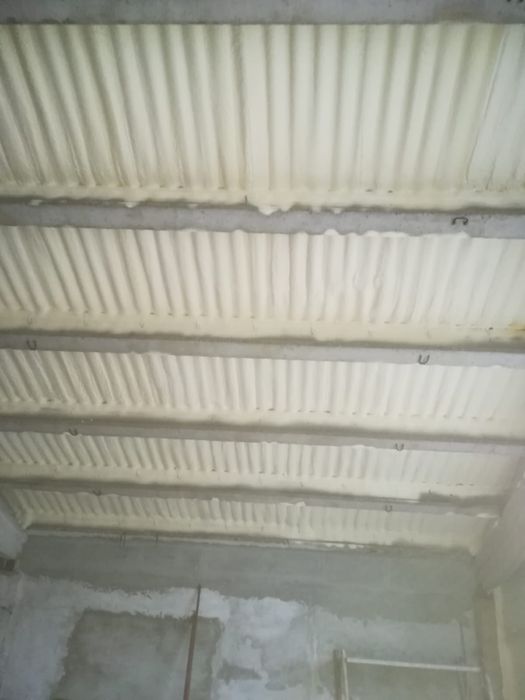 Izolație spuma poliuretanică