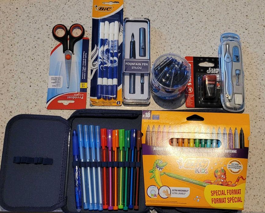 Rechizite scolare, set complet, NOI