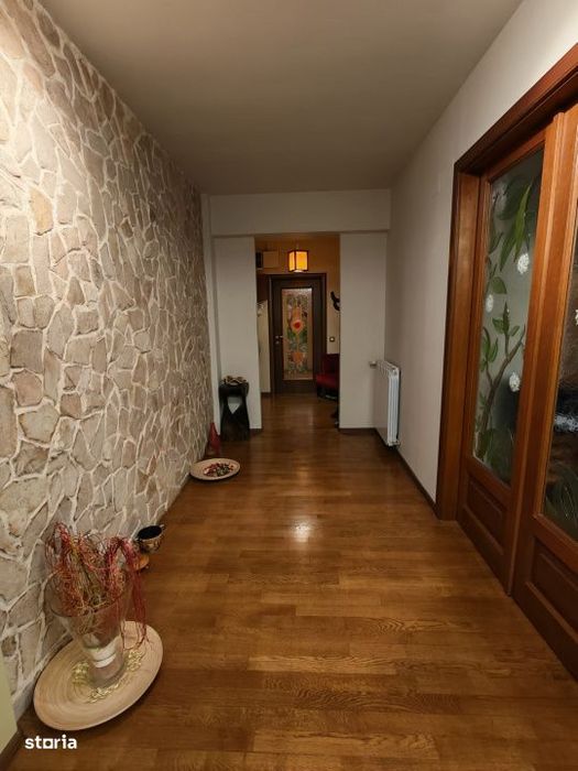Apartament 5 camere | De Vanzare | Unirii | 2 Locuri Parcare — fotografia 2