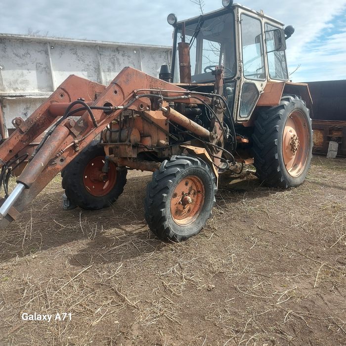 Продам трактор юмз 6л.