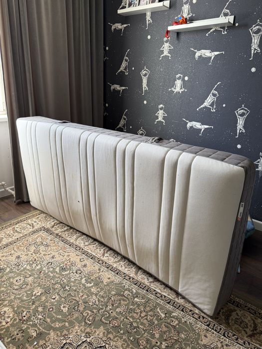 Ikea кровать с матрасом