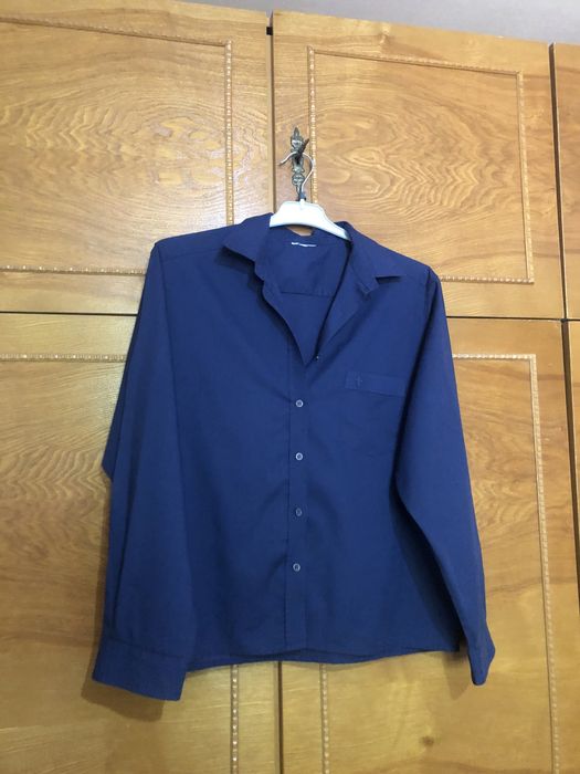 Cămașă albastru închis