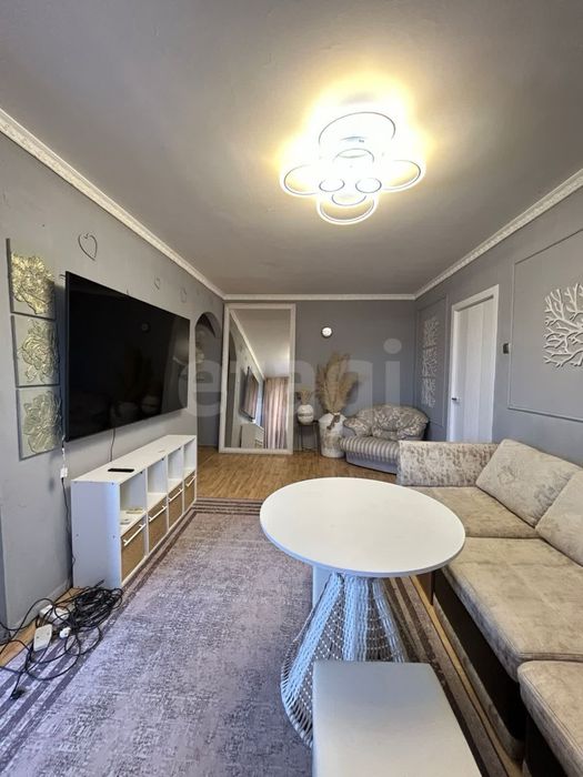 Продается 2 ком.кв в районе Стадиона!!!