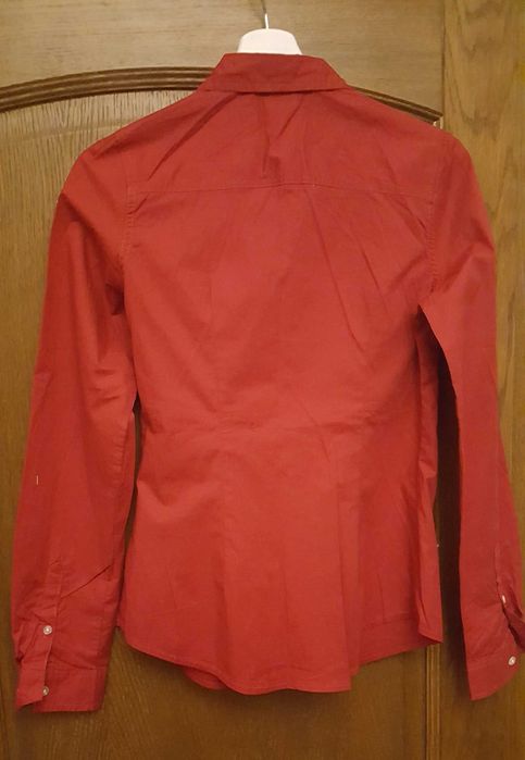 4 camasi+bluza dama M bumbac 100%, rosie/2 bej/maro, nepurtate, bune