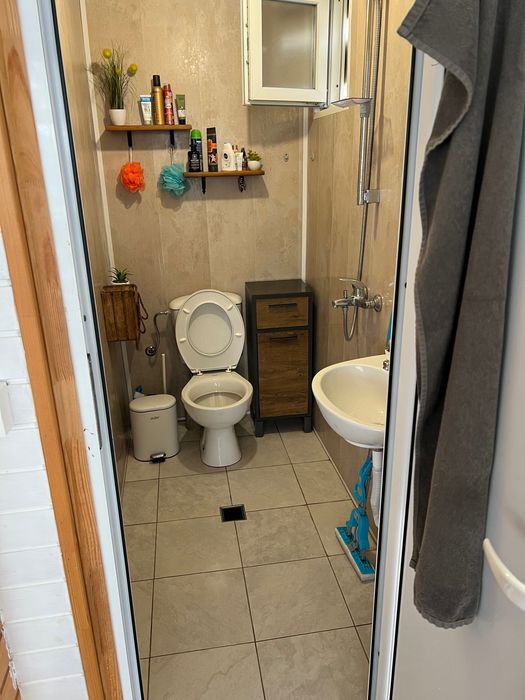 Продавам Каравана 7.6 на къмпинг Гардения 72 кв.м