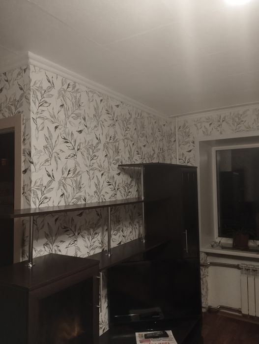 Поклейка  обоев.