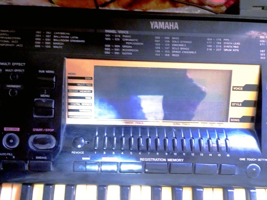 Yamaha psr 730 sotiladi