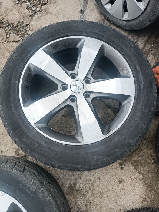 Джанти с гуми за Jeep Grand CHEROKEE 2015g 20ц.