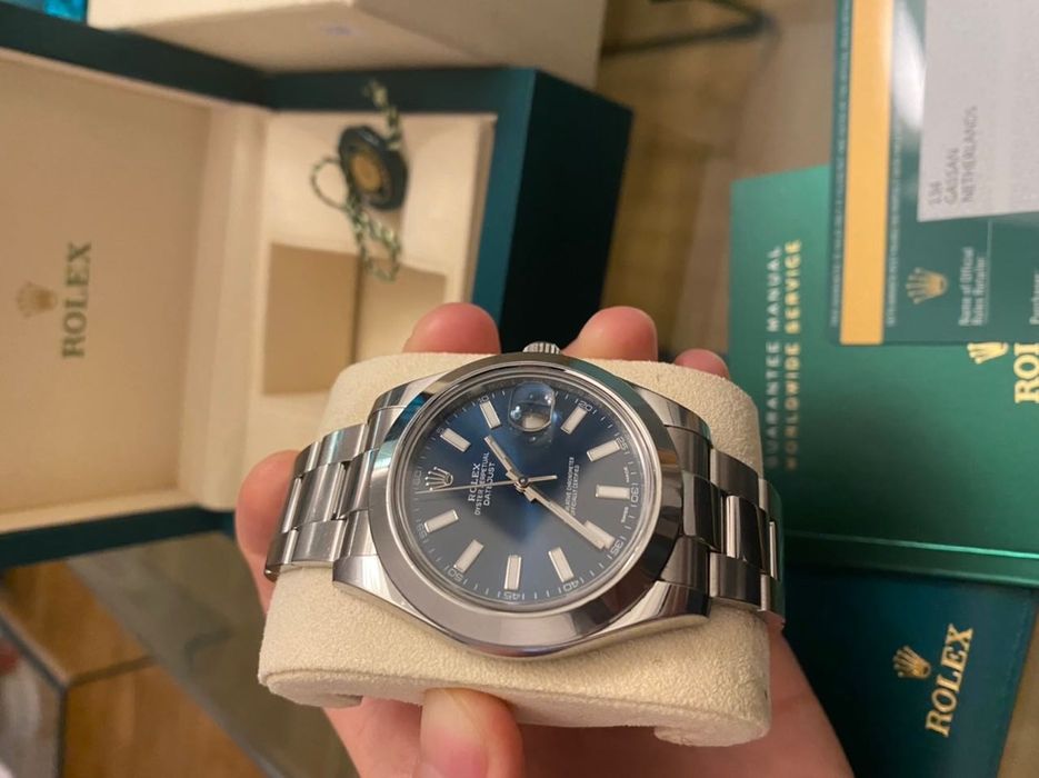 【osmz 】ROLEX YOUR ROLEX OYSTER 16冊セット Rolex Datejust Turn-O-Graph Thunderbird 16264 – HODINKEE Shop