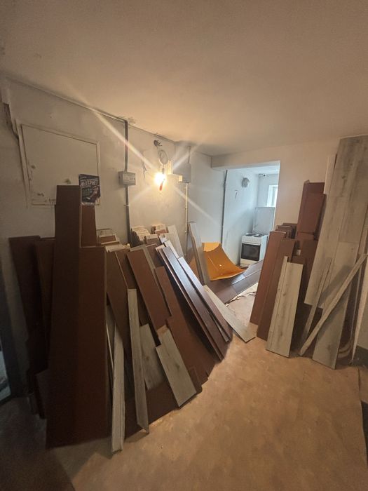 Отдам Даром Ламинат на дрова