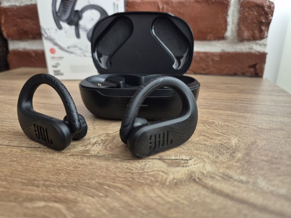 JBL Endurance Peak 3 in stare f buna