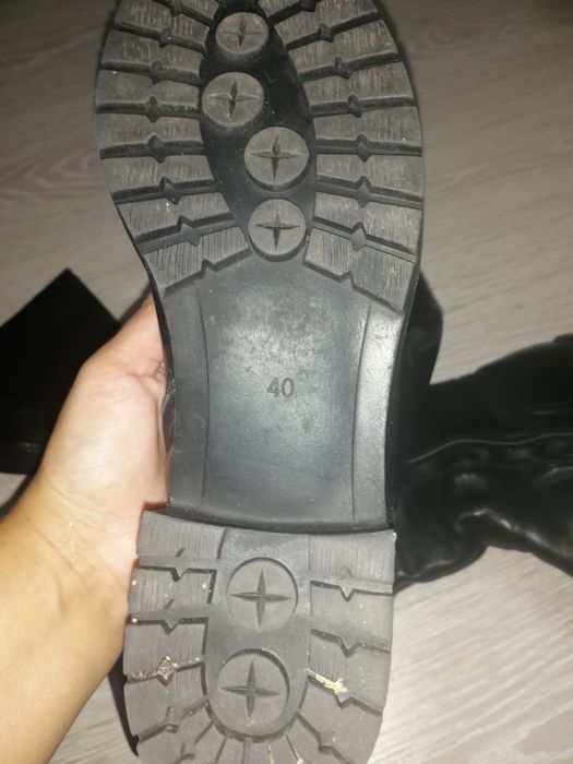 Продам женские кожаные сапоги