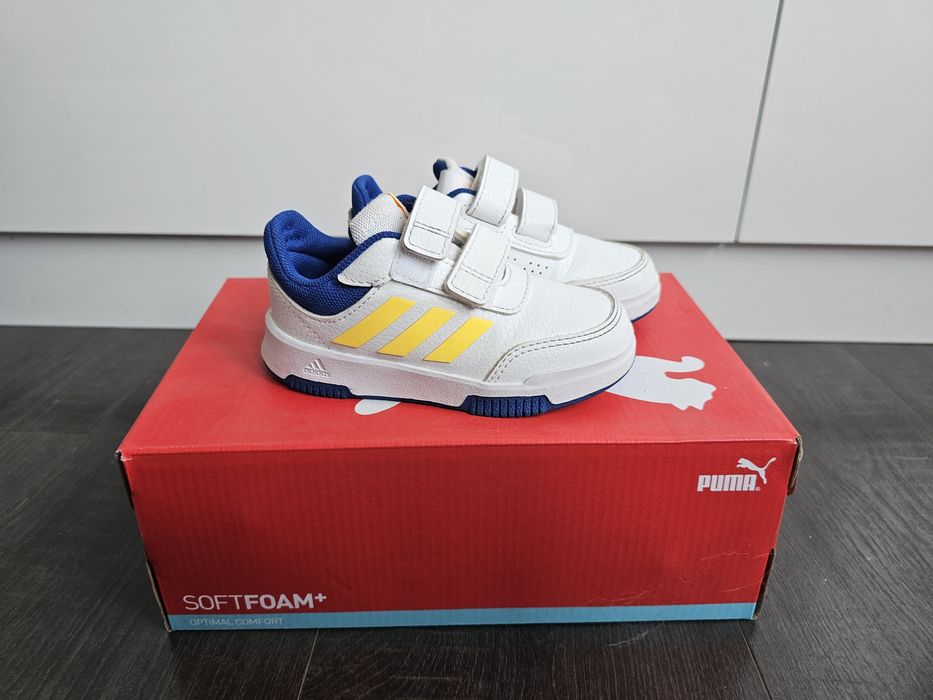 Маратонки Adidas 24 номер