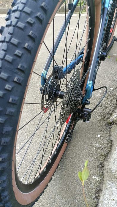 Bicicleta CUBE ATTENTION 29 "
