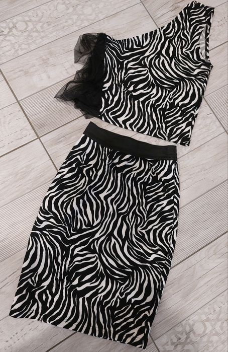 Сет пола с топ зебра  НОВИ!