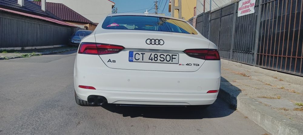 Vând Audi A5 F5 Matrix