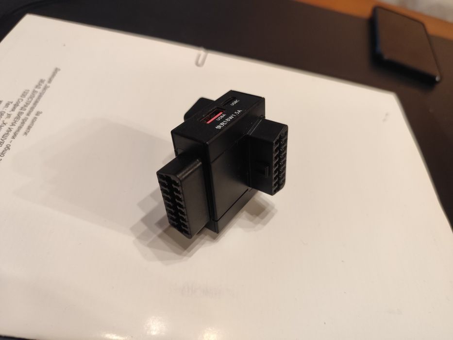 OBD2.Универсален 16 пинов  разклонител с два  разклона