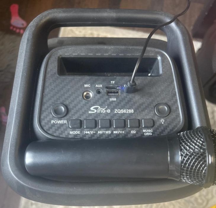 Boxe portabile 2 bucati