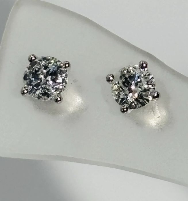 Серьги пусеты бриллианты