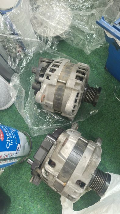 Vand alternatoare si compresoarede aer   dacia renault 1.0tce 1.3tce 1.5dci 926008942R 92600157R 231001993R 231006293R 231007769R