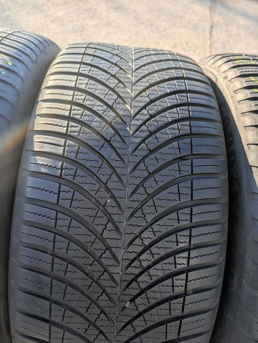 SET 4 Anvelope All Season 235/45 R21 + 255/40 R21 GOODYEAR Vector 4 Seasons Gen 3 SUV - XL