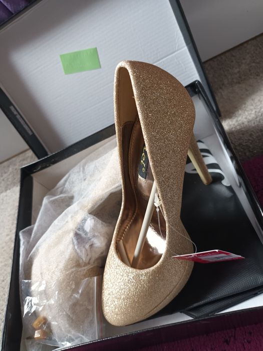 Ток на платформа