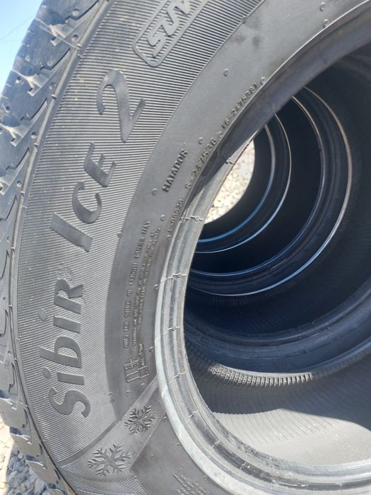 Продам Резину 215 70 Р16