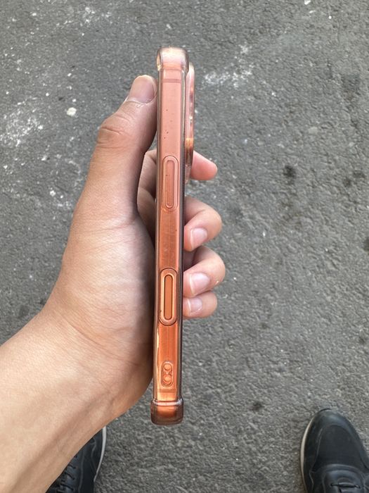 Продам Айфон 17 про