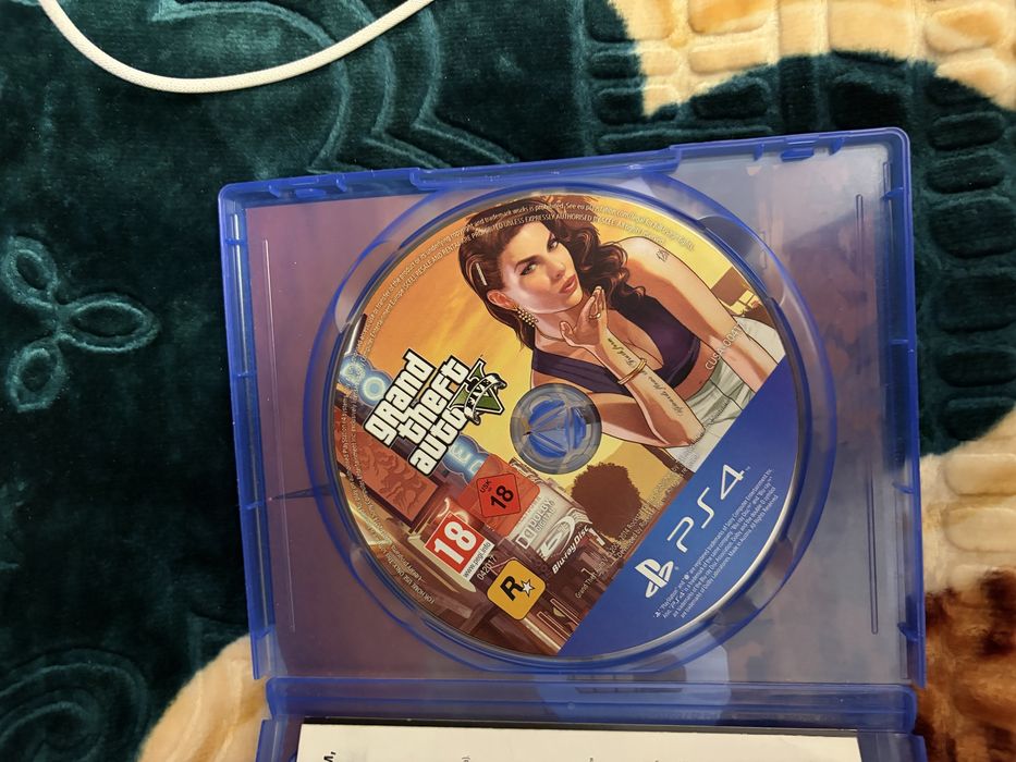 Продам диск Gta 5 на ps4
