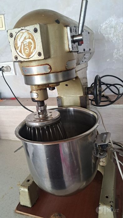 Планетарный миксер