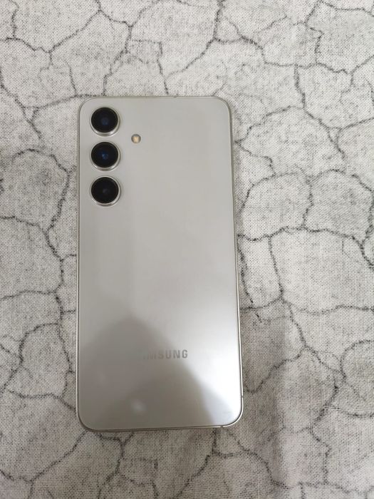 Samsung s24 серебристый