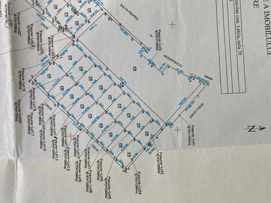 PROPRIETAR - investitie 8 HA (4+4) intravilan langa padure si lac