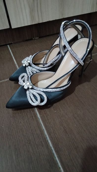 Продам обувь женскую