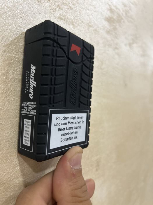Рядък колекционерски калъф за цигари Marlboro F1 Limited Edition (2014) - ЧИСТО НОВ