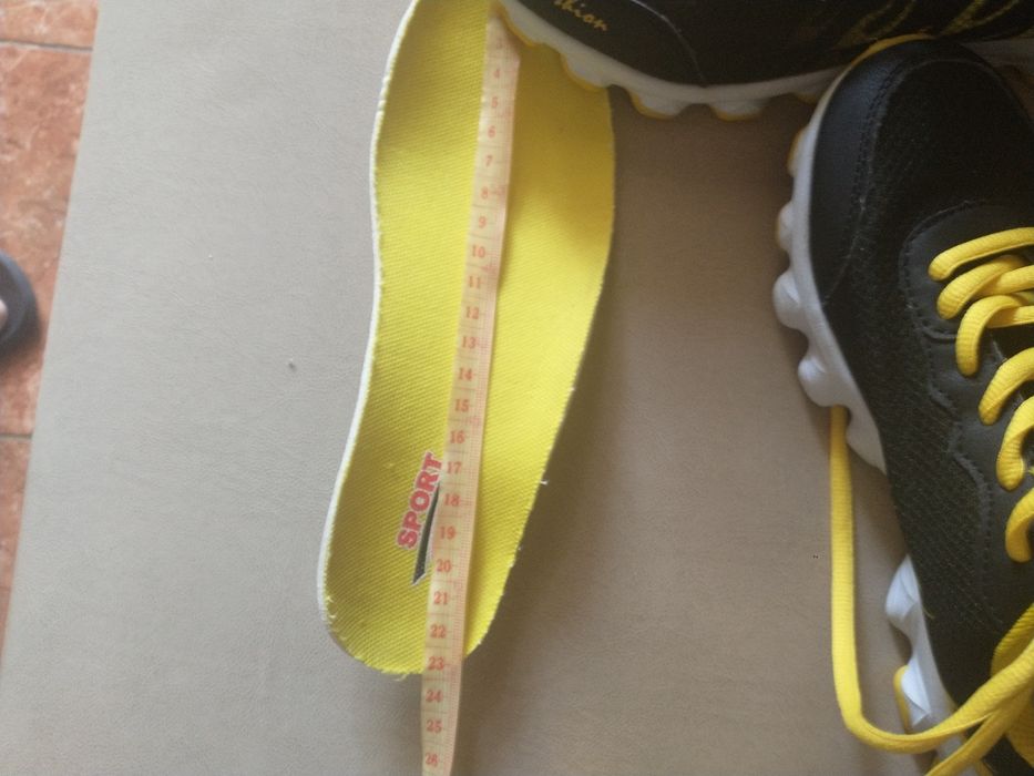 Adidași  M 37 ,foarte ușori