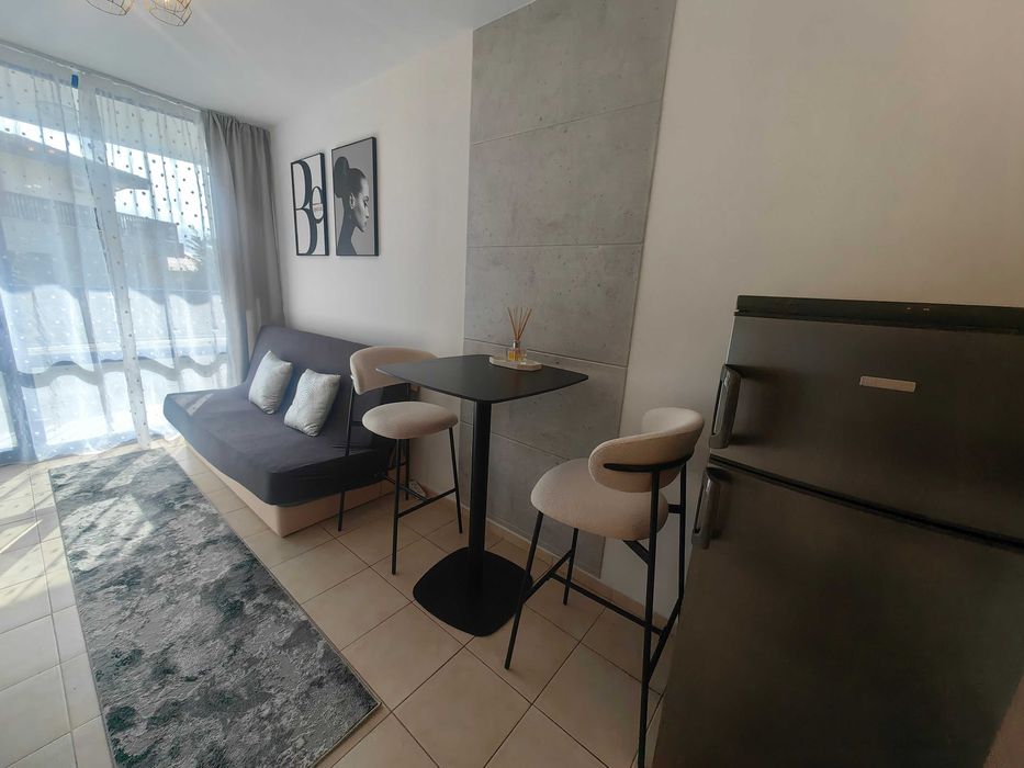 двустаенв Равда до морето