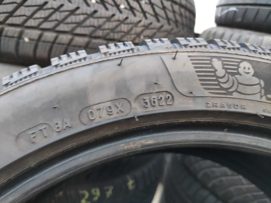 4бр Зимни гуми 225 45 17 - Michelin