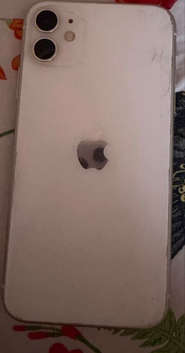 Iphone 11 в белом цвете