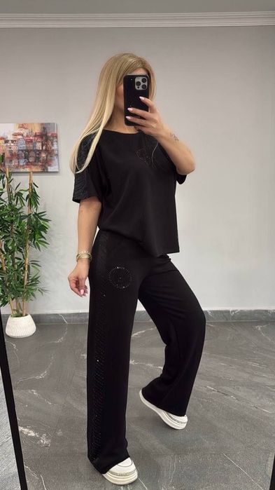 Дамски комплект  .