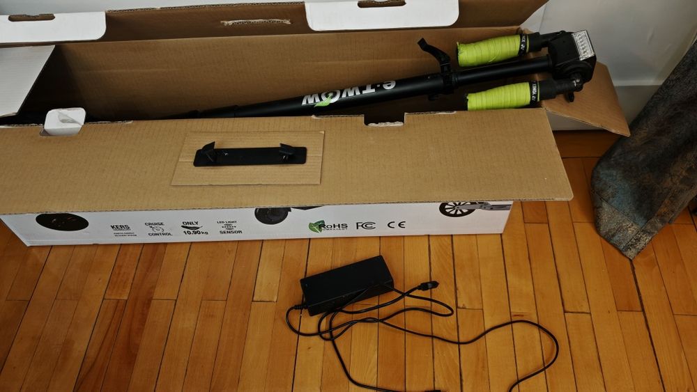 Trotineta E-TWOW Master