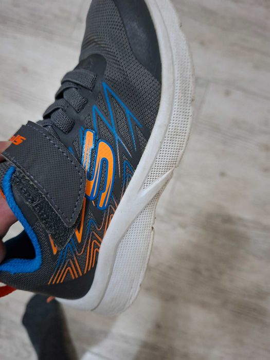 Skechers. 27 номер