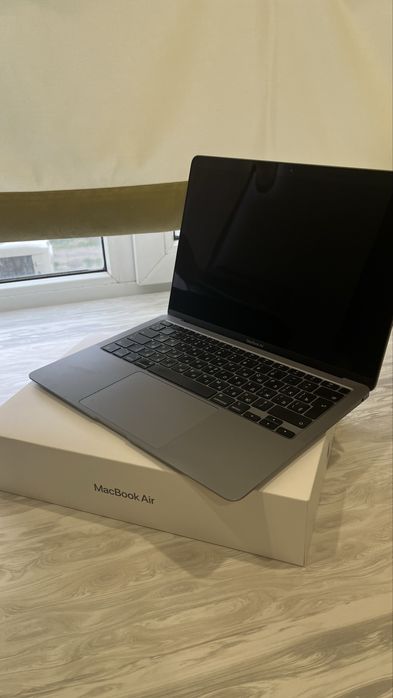 Macbook air m1 (2020)