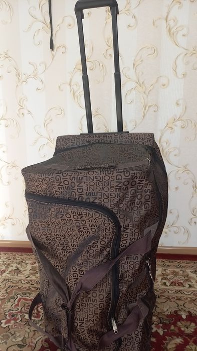 Сумка дорожная на колесах