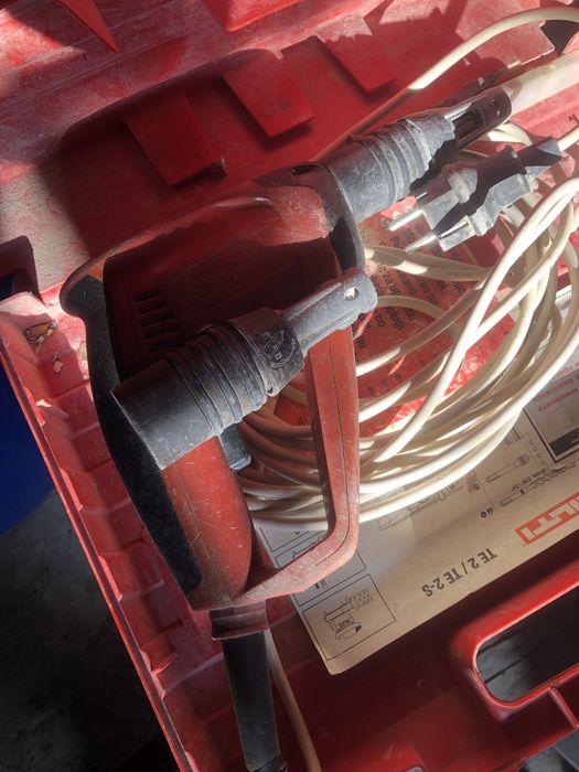 Винтоверт за картон hilti sf 4000