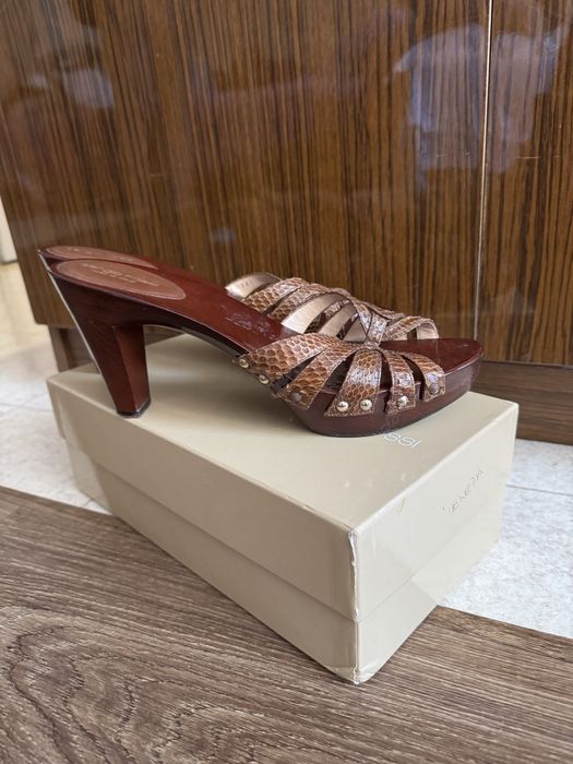 Обувки с ток Sergio Rossi