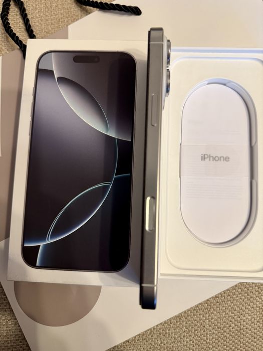 iPhone 16 Pro Max 512GB White Titanium